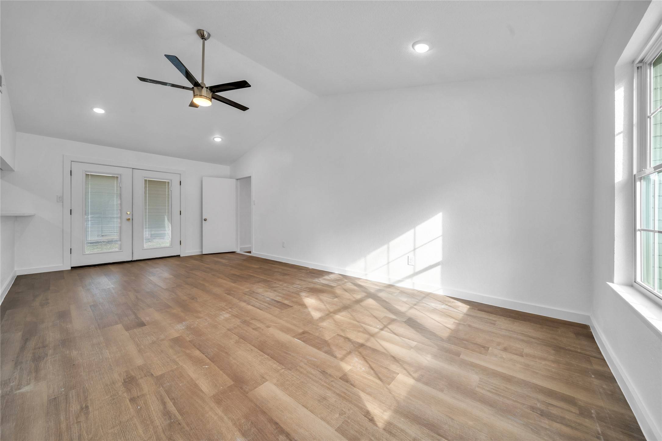 Dallas, TX 75217,6808 Umphress CT