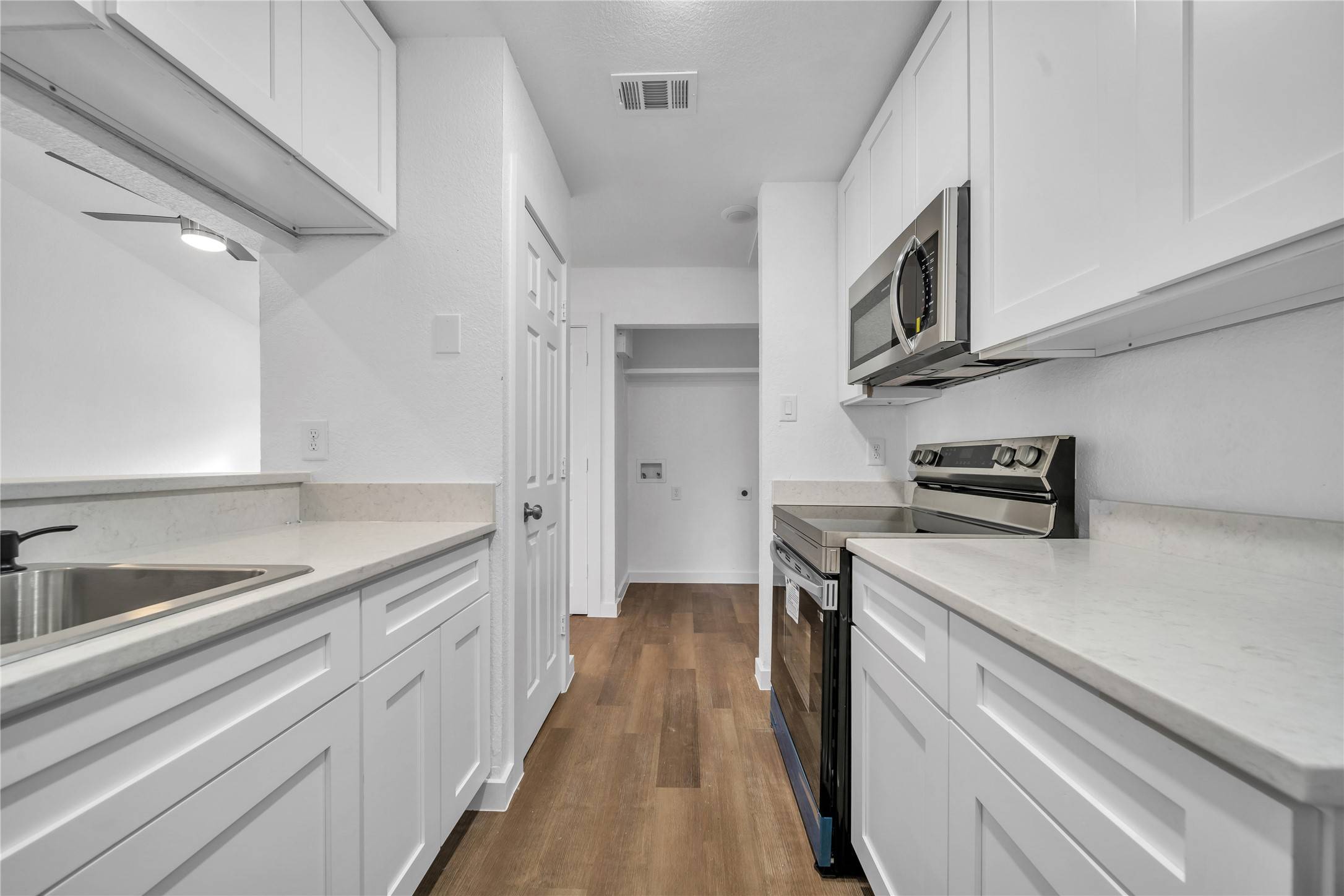 Dallas, TX 75217,6808 Umphress CT