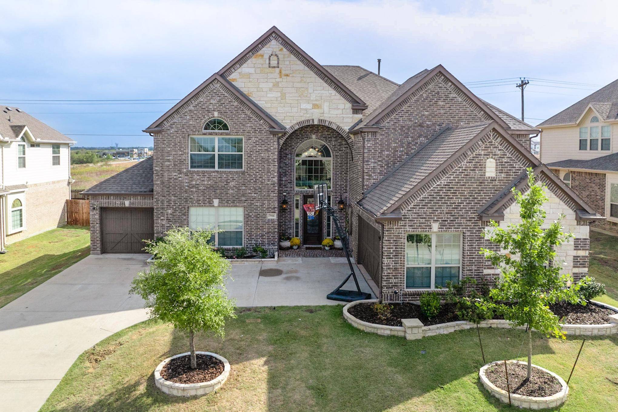 Sachse, TX 75048,7916 Graystone DR