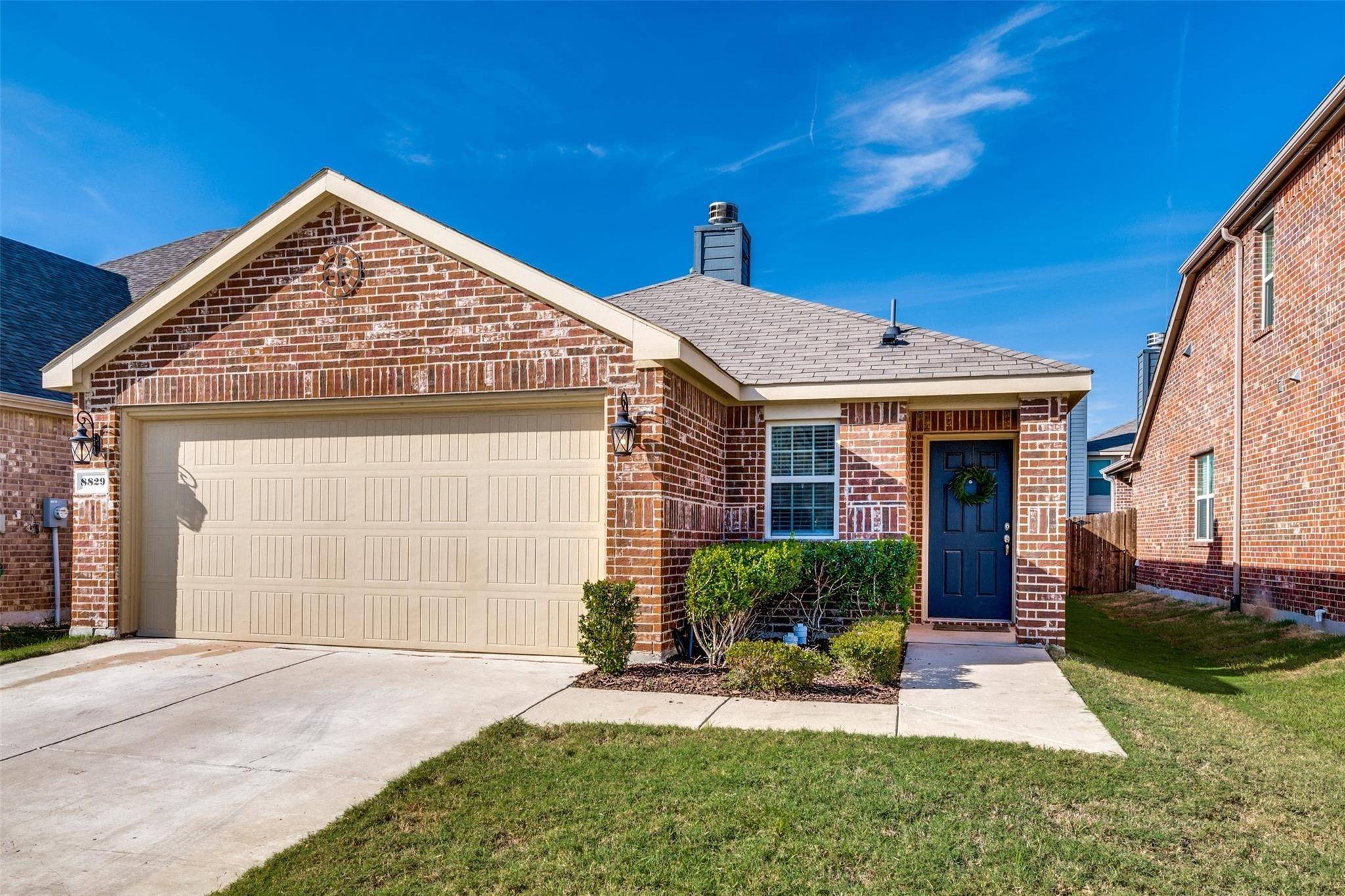 Aubrey, TX 76227,8829 Deadwood LN