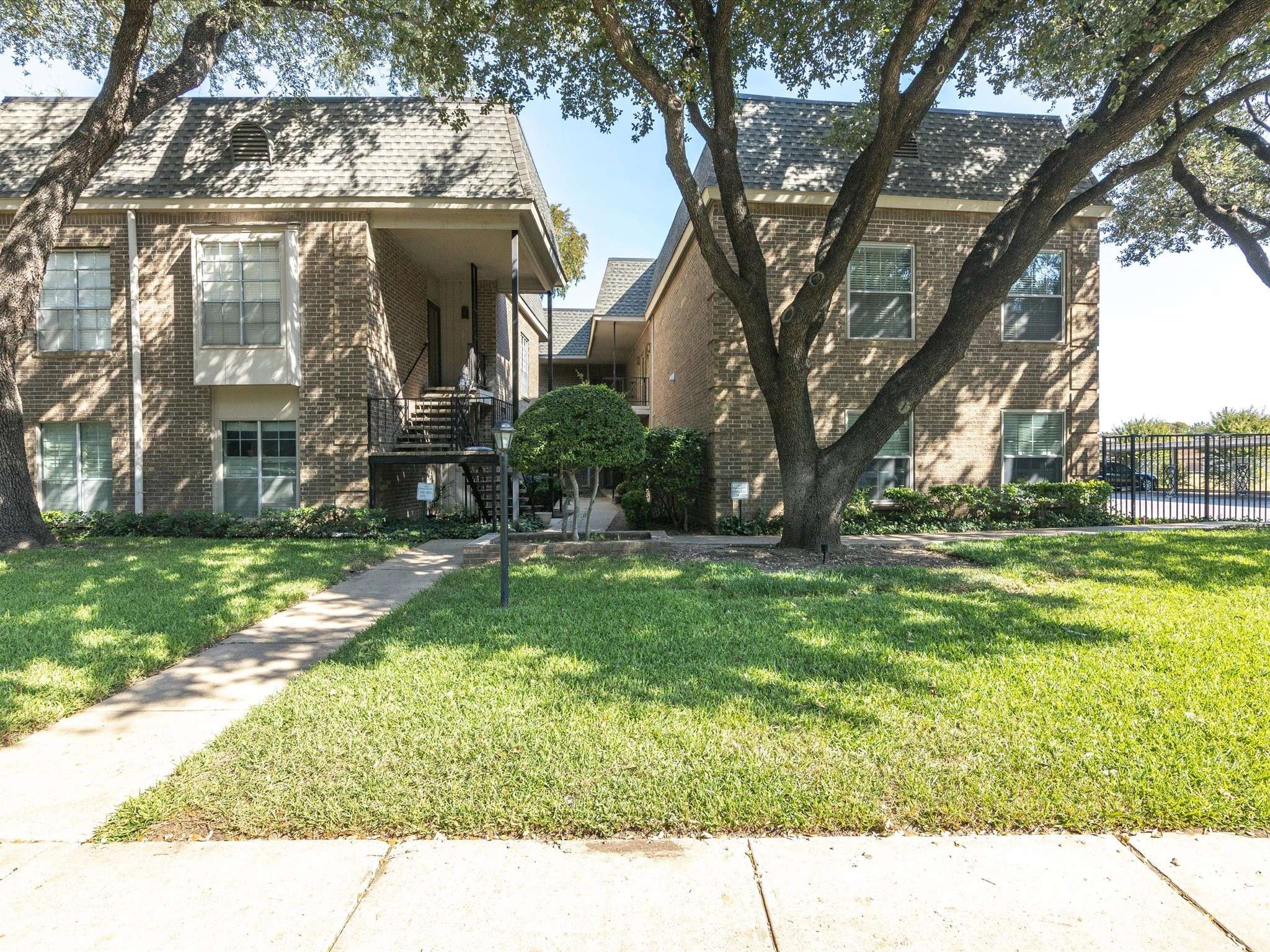 Fort Worth, TX 76109,4420 Harlanwood DR #231