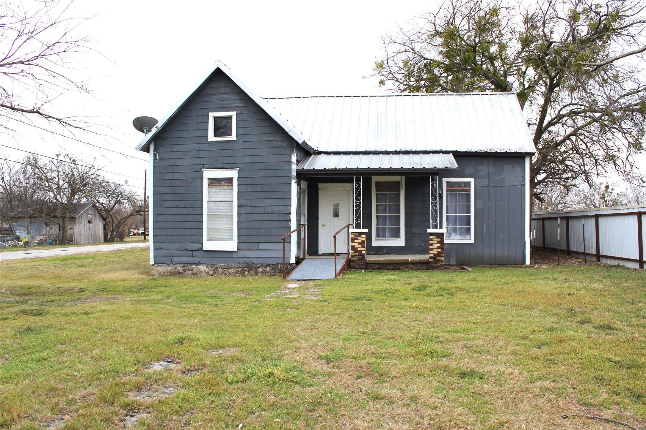 Dublin, TX 76446,503 W Mesquite ST