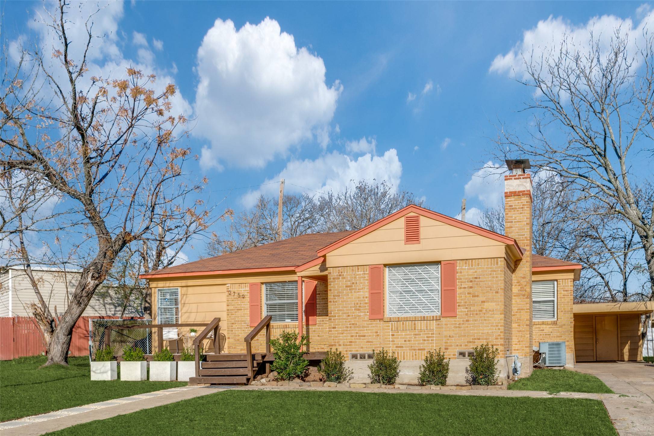 Dallas, TX 75211,2759 Avon ST