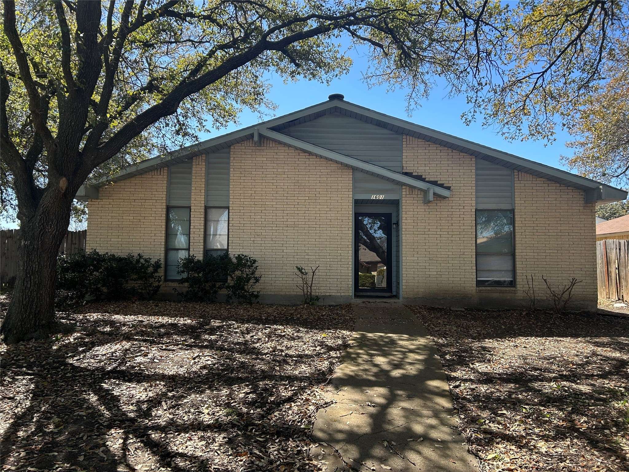 Garland, TX 75040,1601 Northview CIR