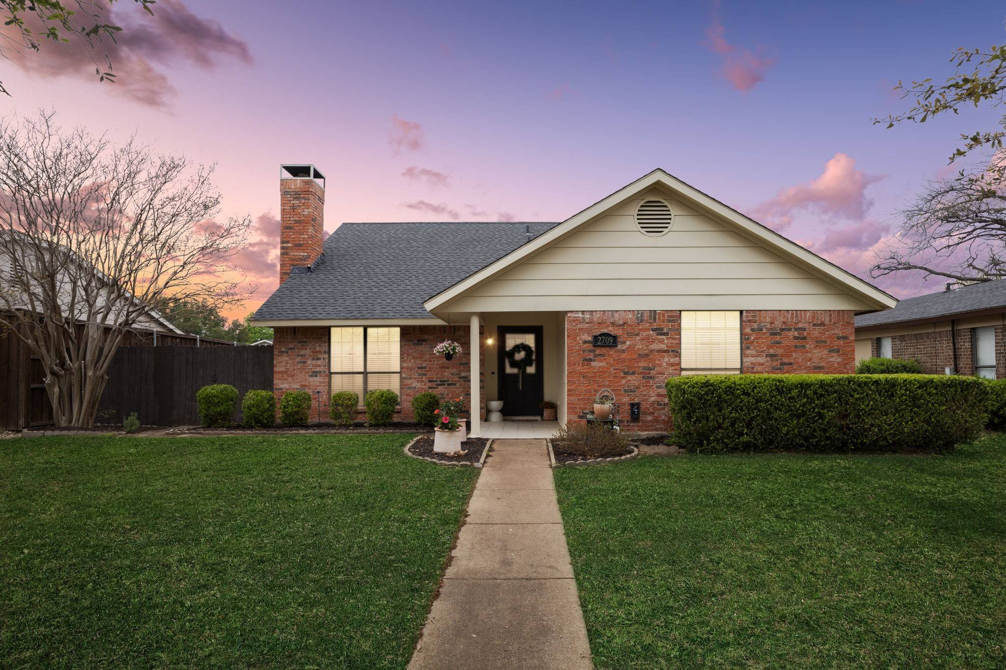 Garland, TX 75044,2709 Holy Cross LN