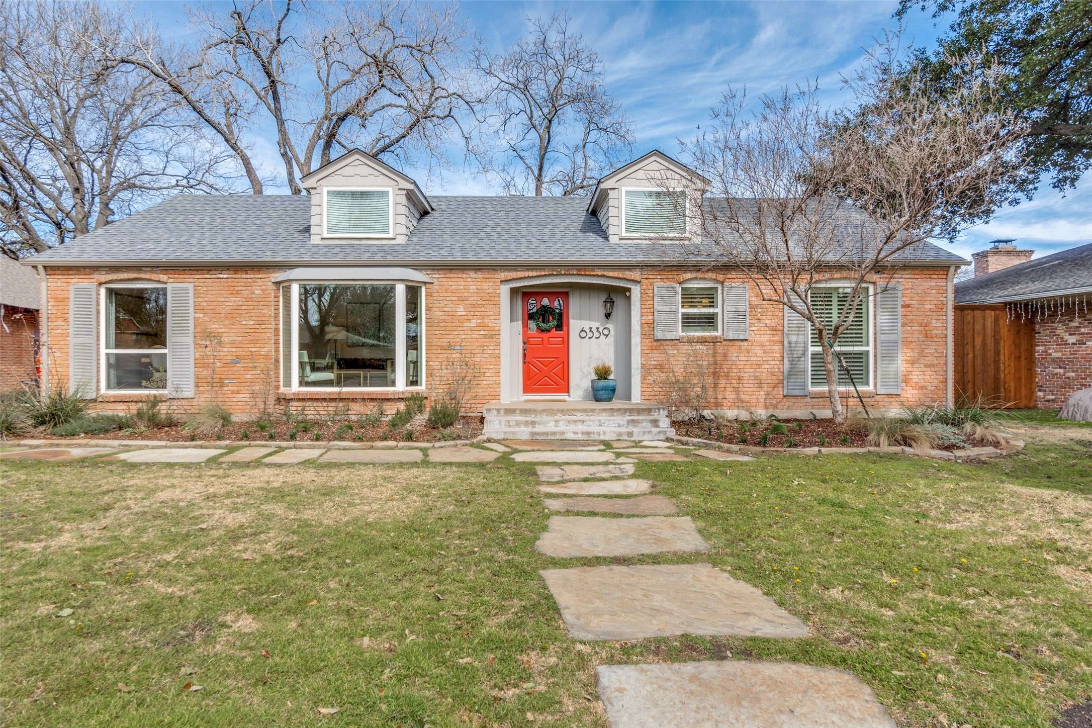 Dallas, TX 75214,6339 Town Hill LN