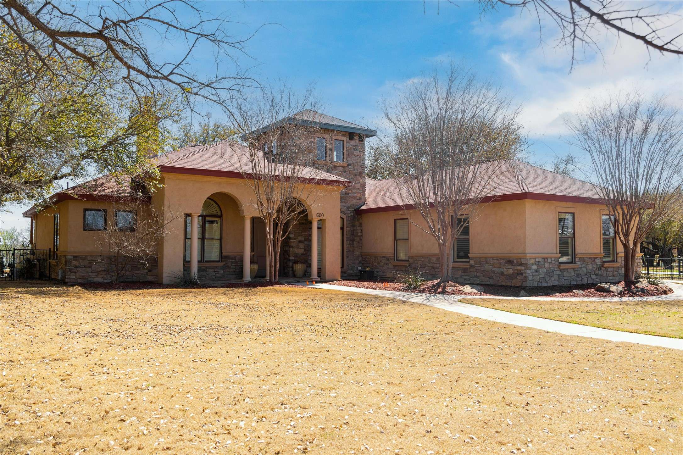 May, TX 76857,600 Oak Point DR