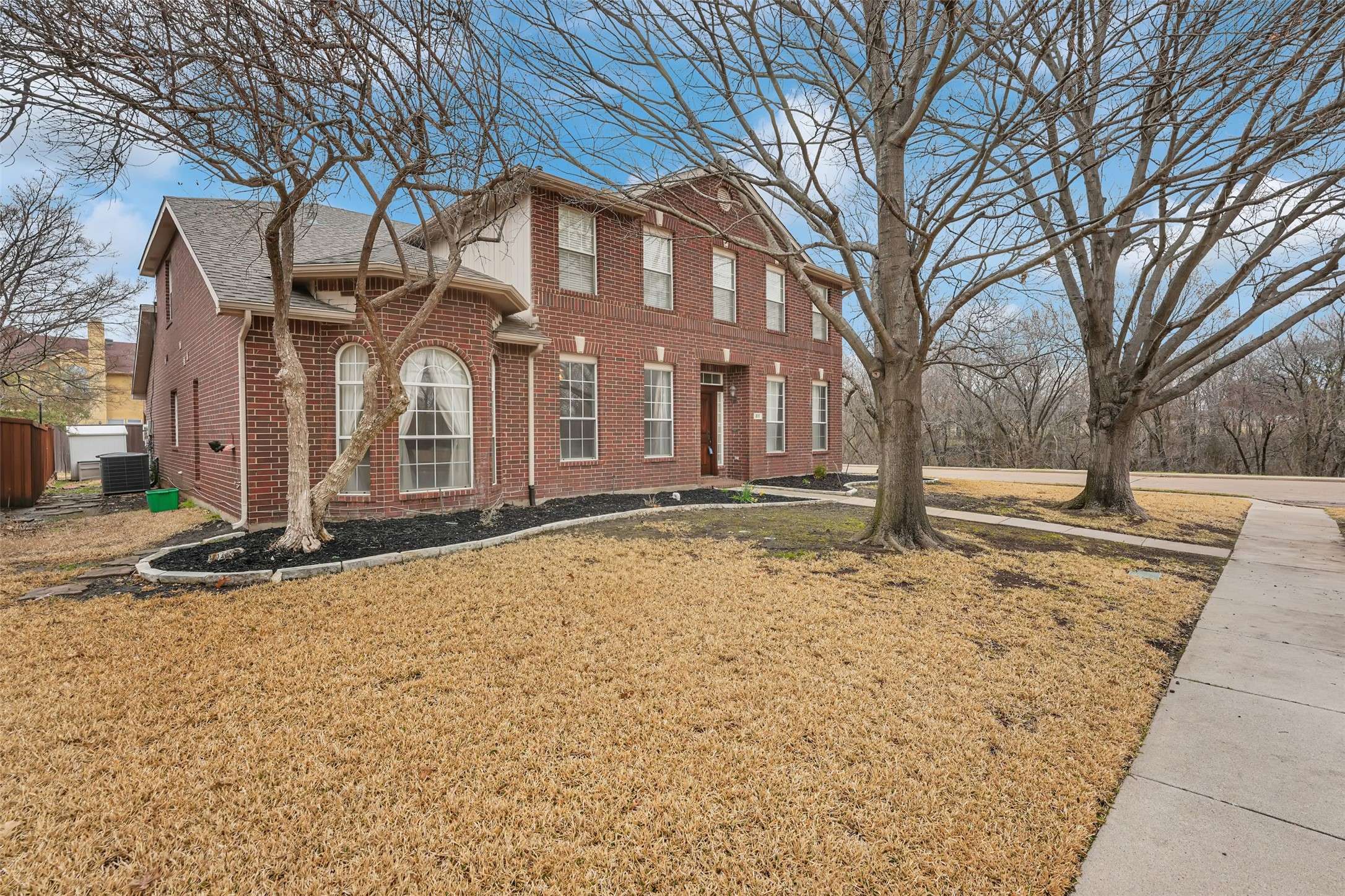 Allen, TX 75002,811 Youpon DR
