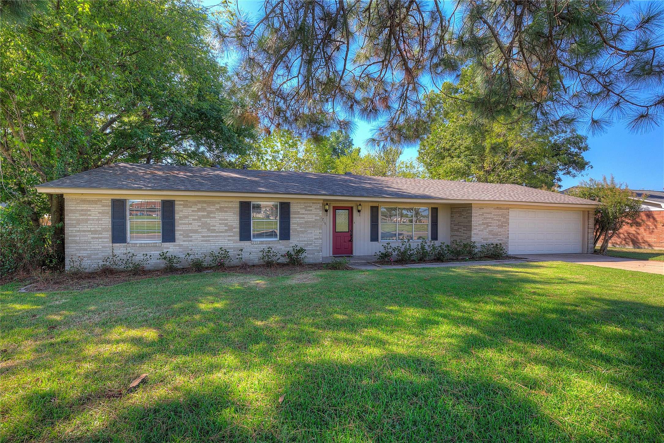 Sulphur Springs, TX 75482,716 Lee ST