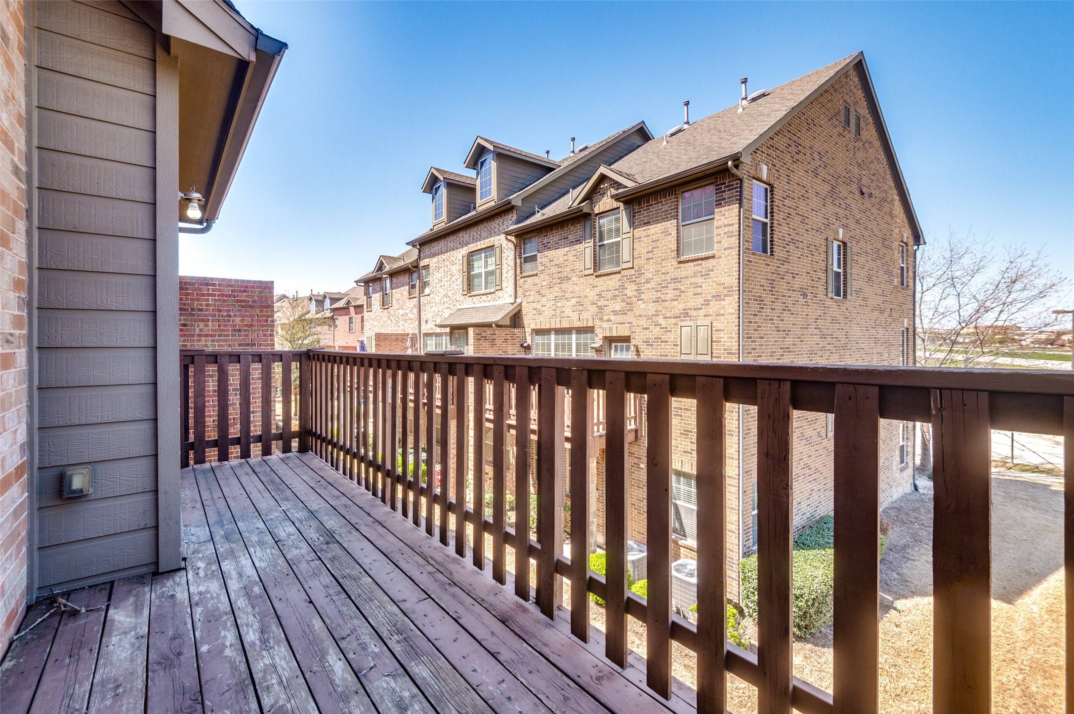 Irving, TX 75063,7859 Liverpool LN