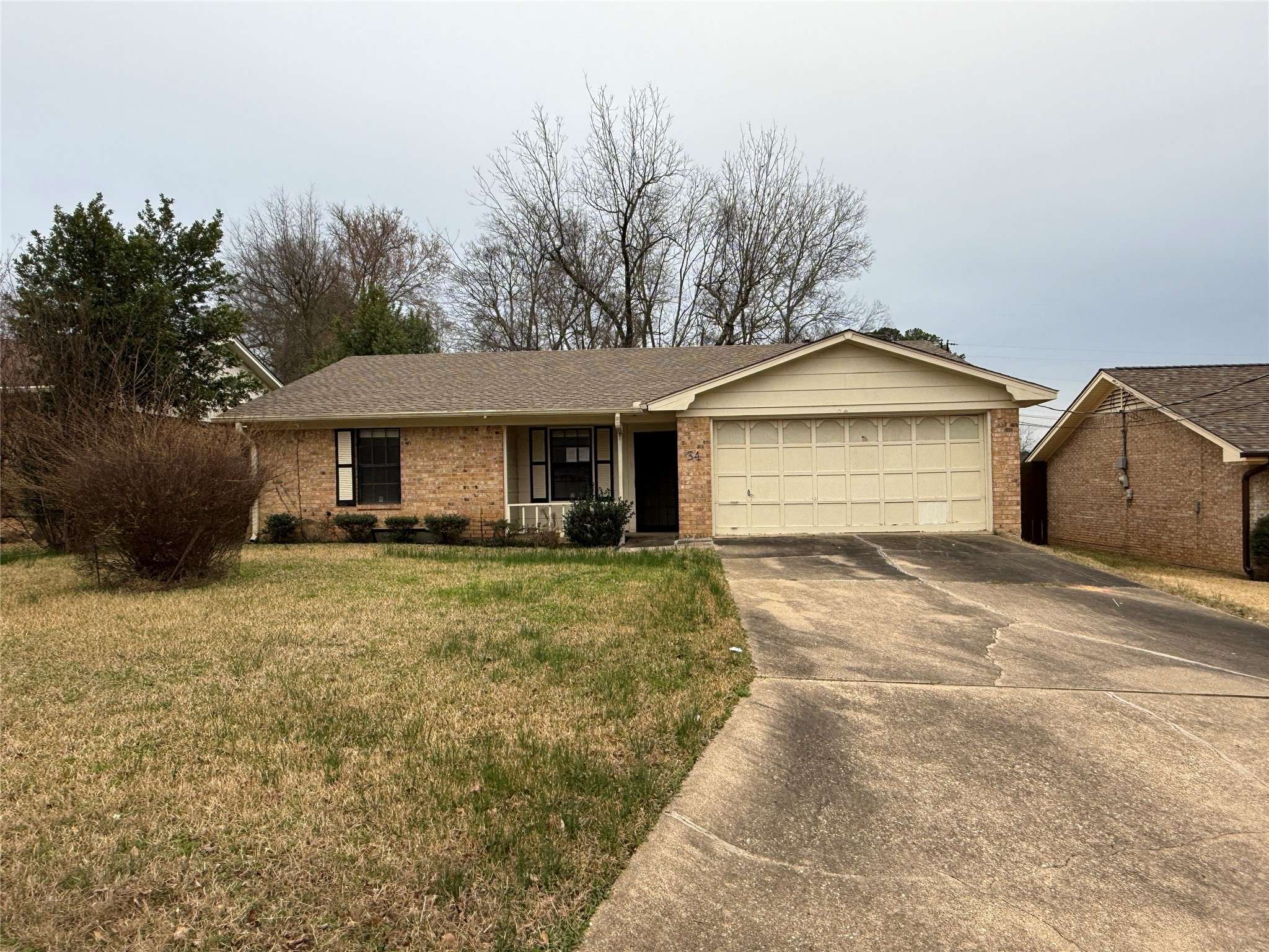 Longview, TX 75601,34 Marguerite DR