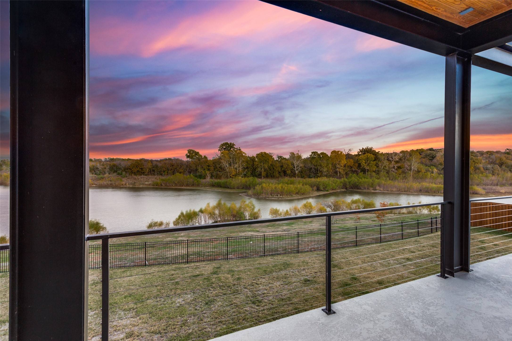 Arlington, TX 76005,1424 Isle Cove DR