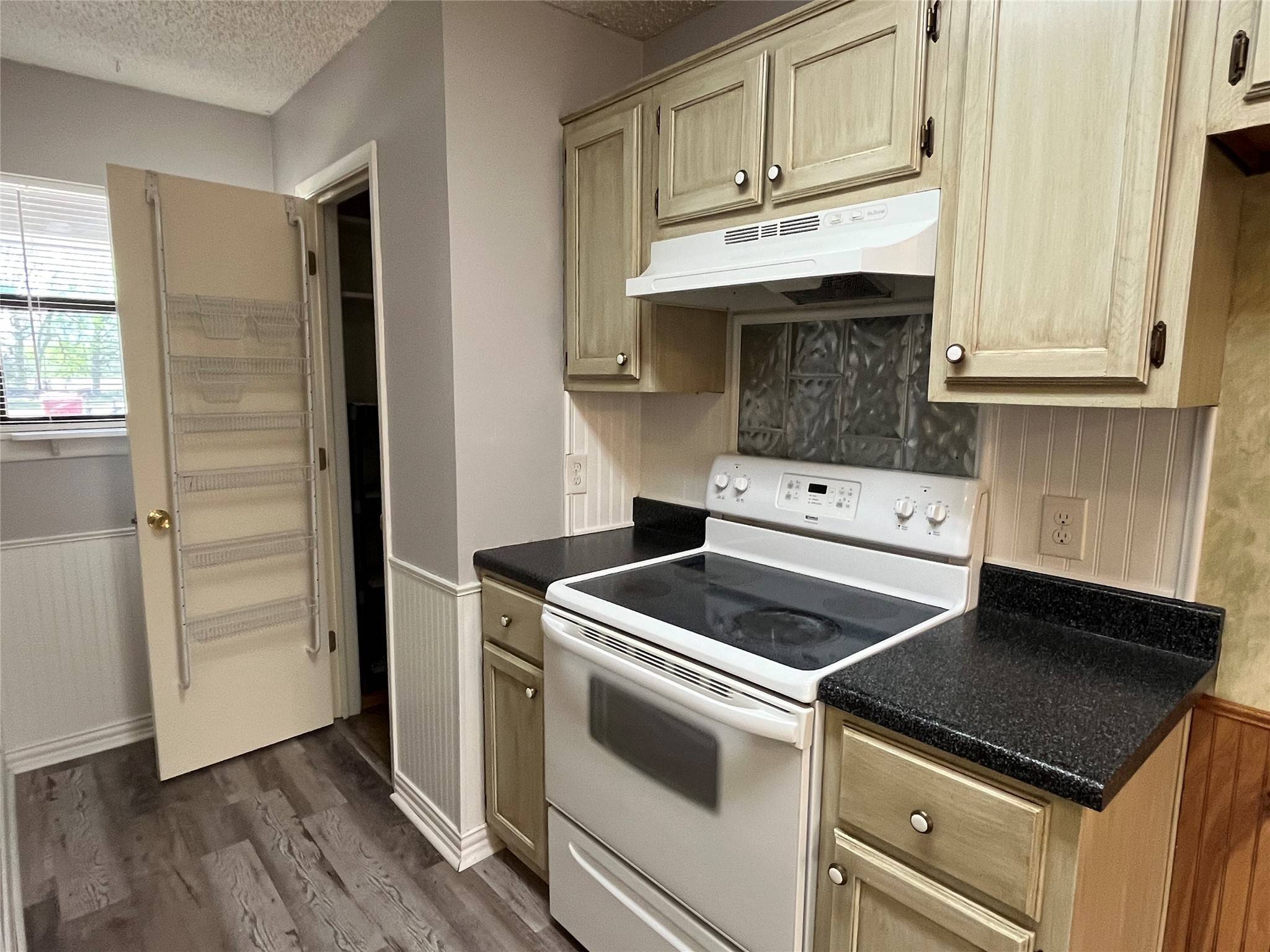 Reno, TX 75462,2750 N Post Oak LN