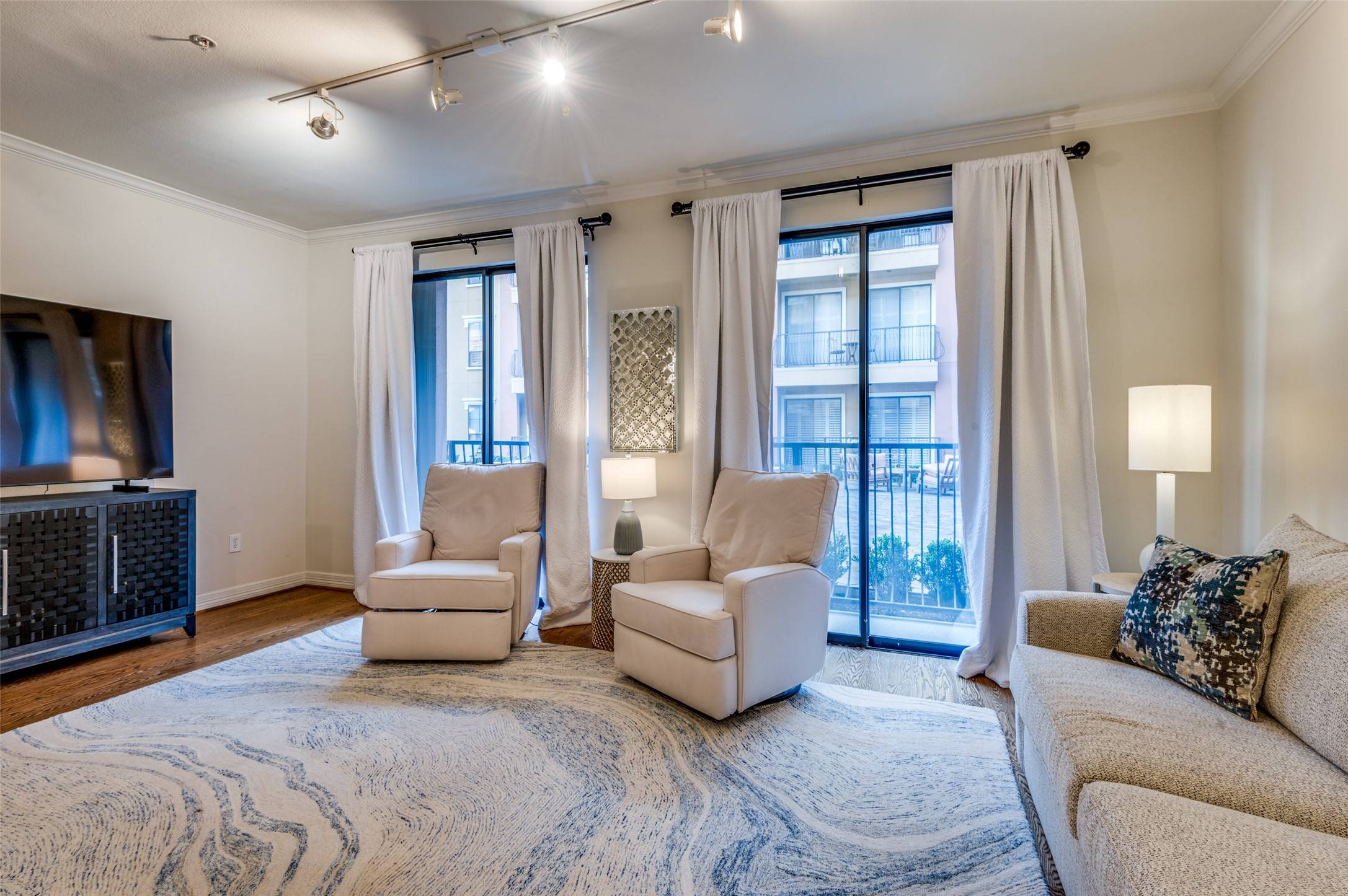 Dallas, TX 75225,8616 Turtle Creek BLVD #206