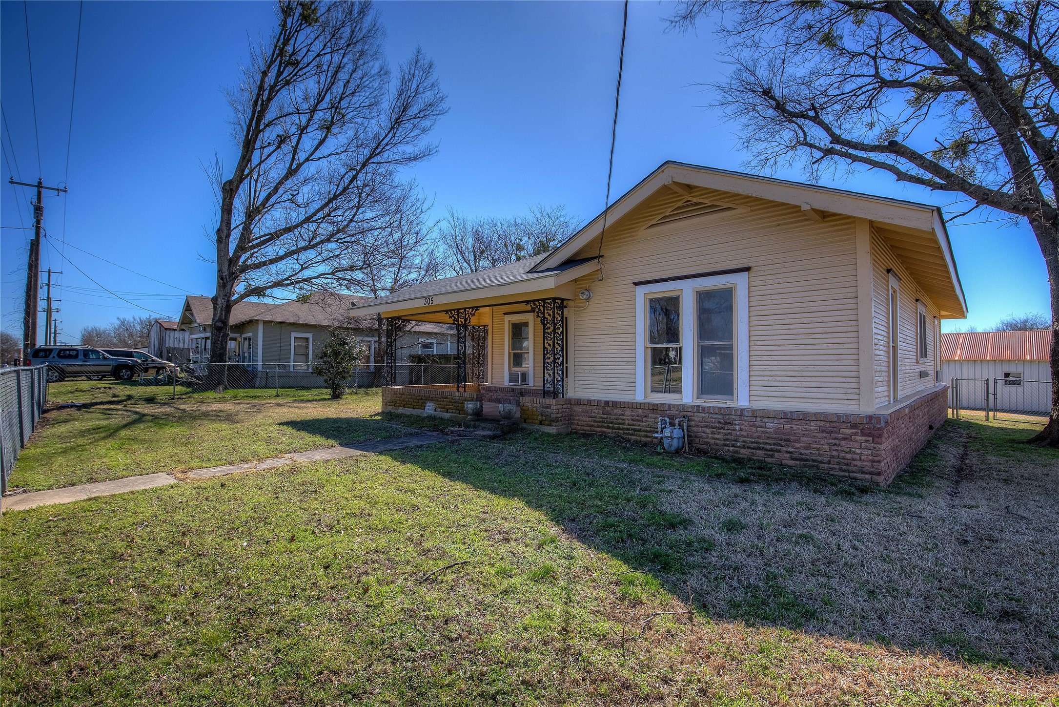 Cumby, TX 75433,305 W Main ST