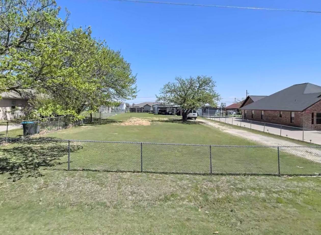 Fort Worth, TX 76179,6806 Gillis Johnson ST