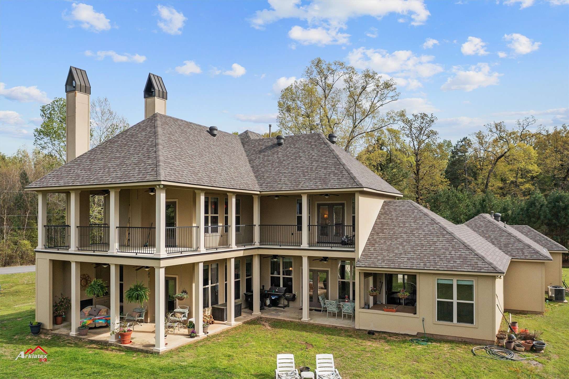 Benton, LA 71006,320 Merritt RD