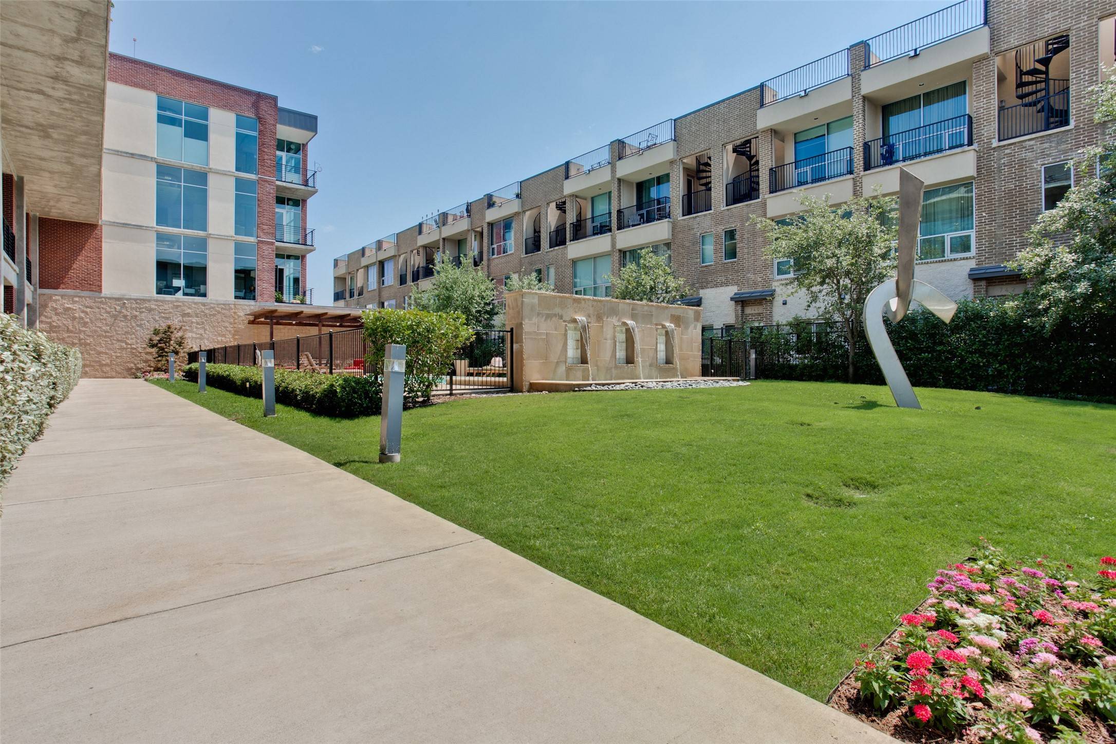 Dallas, TX 75204,3030 Bryan ST #310