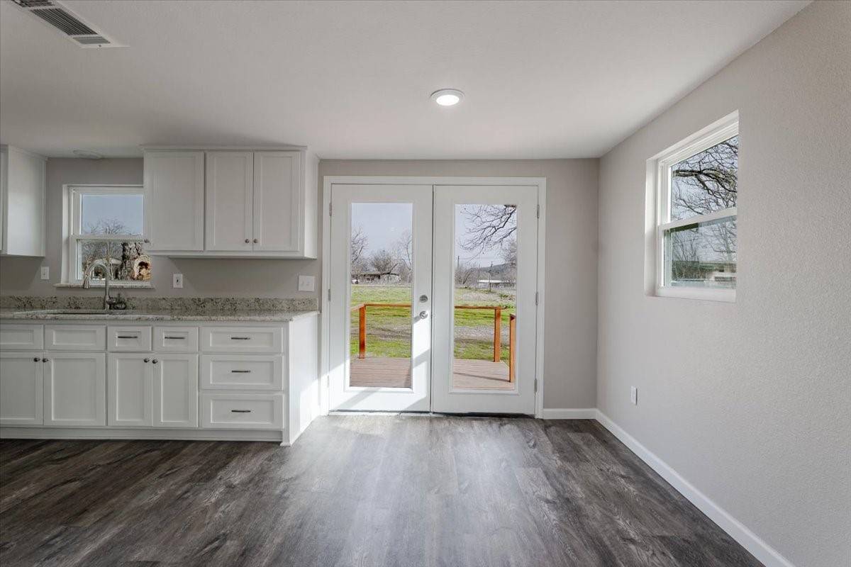 Mineral Wells, TX 76067,1100 SW 22nd ST