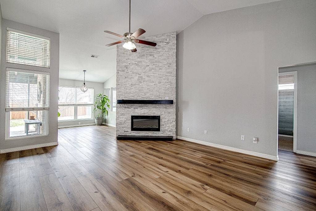 Watauga, TX 76148,7033 Spring Creek TRL