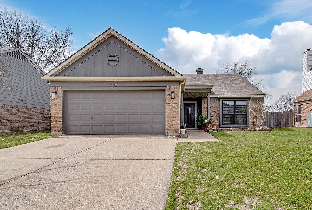 Watauga, TX 76148,7033 Spring Creek TRL