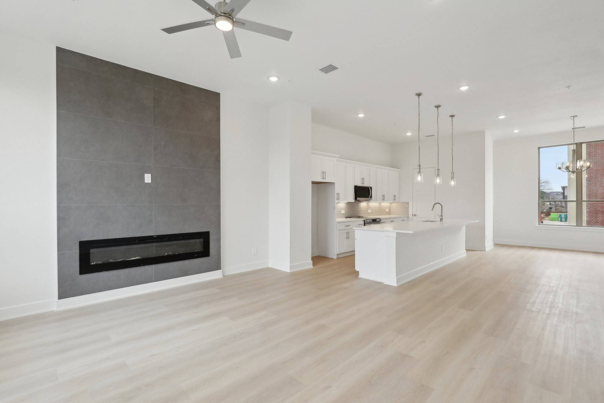 Farmers Branch, TX 75234,2524 Havenhurst ST #103