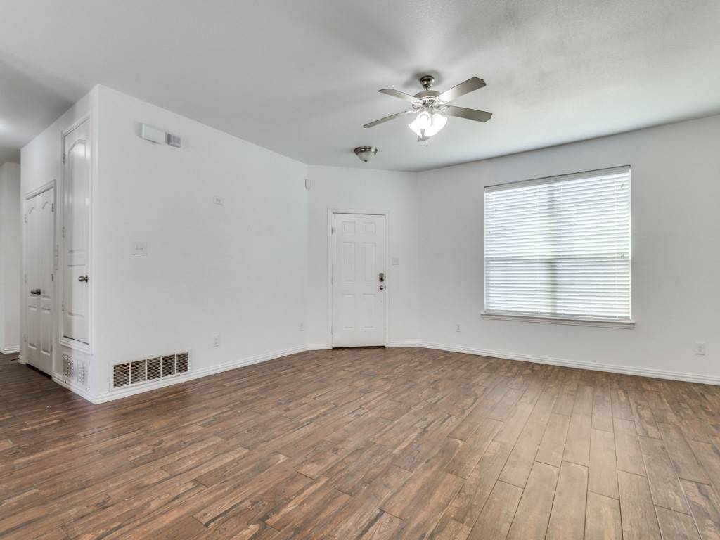 Arlington, TX 76017,6519 Sheridan CIR