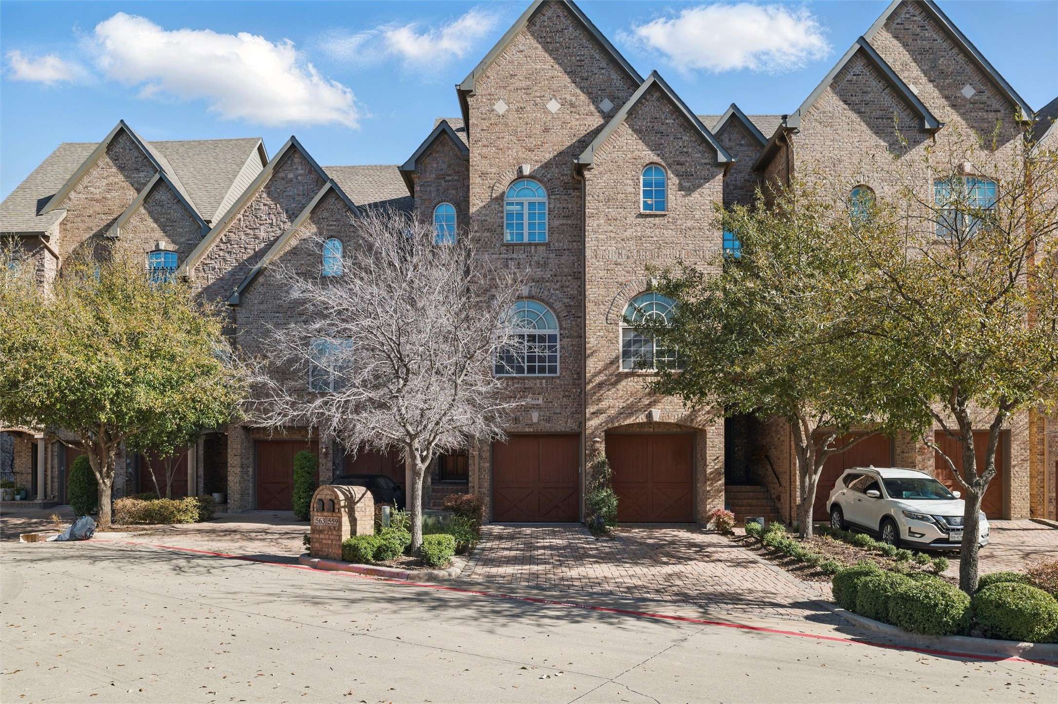 Irving, TX 75063,559 Rockingham DR