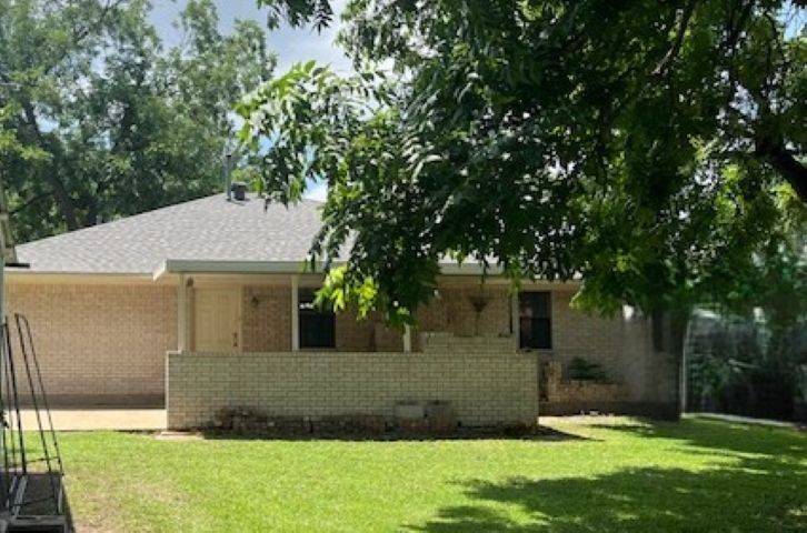 Mineola, TX 75773,308 W Blair ST