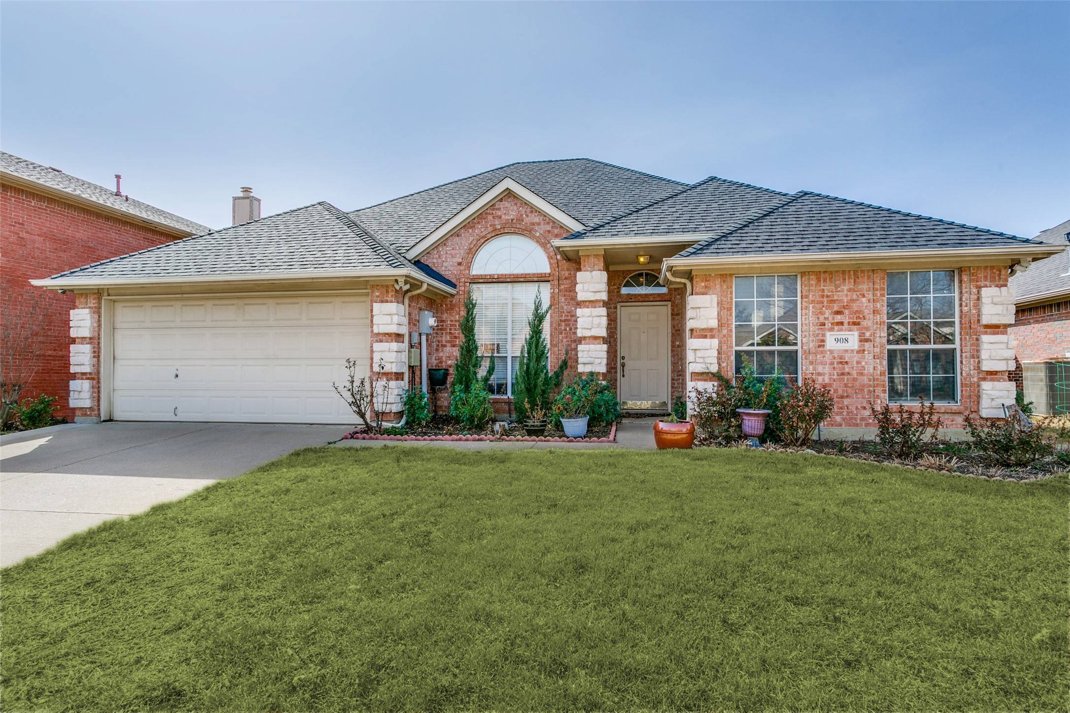 Lewisville, TX 75077,908 Birkshire DR