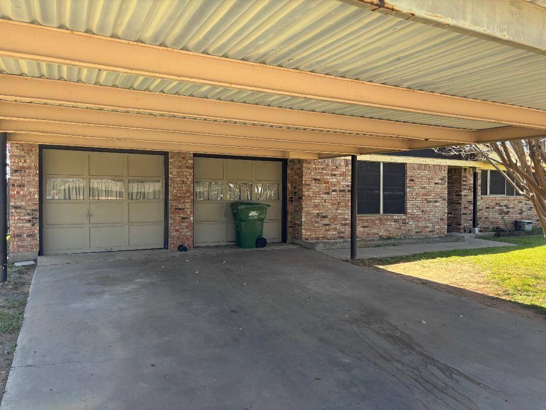 Mineral Wells, TX 76067,1001 Cactus ST