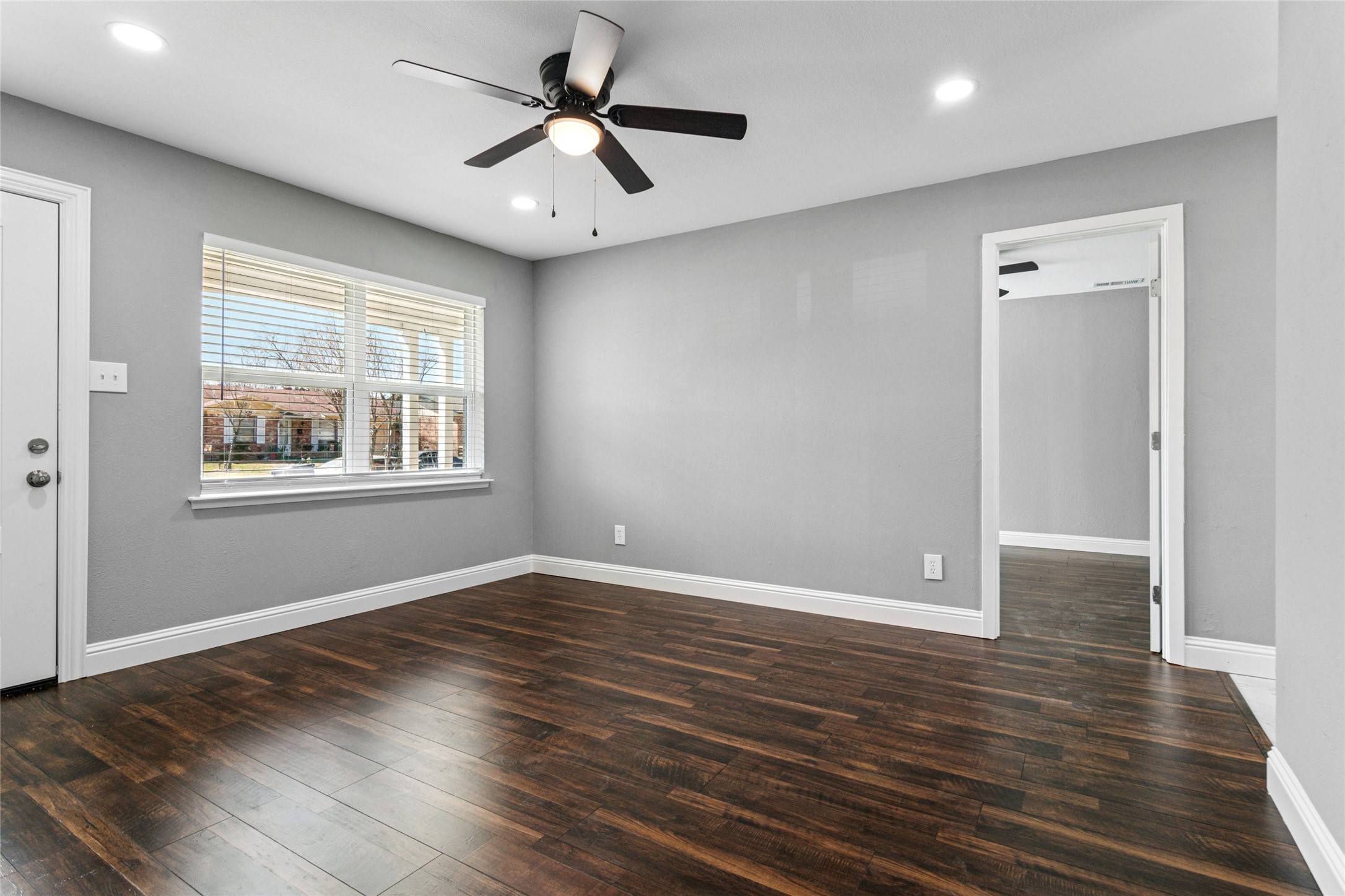 Garland, TX 75042,4009 Pineridge DR