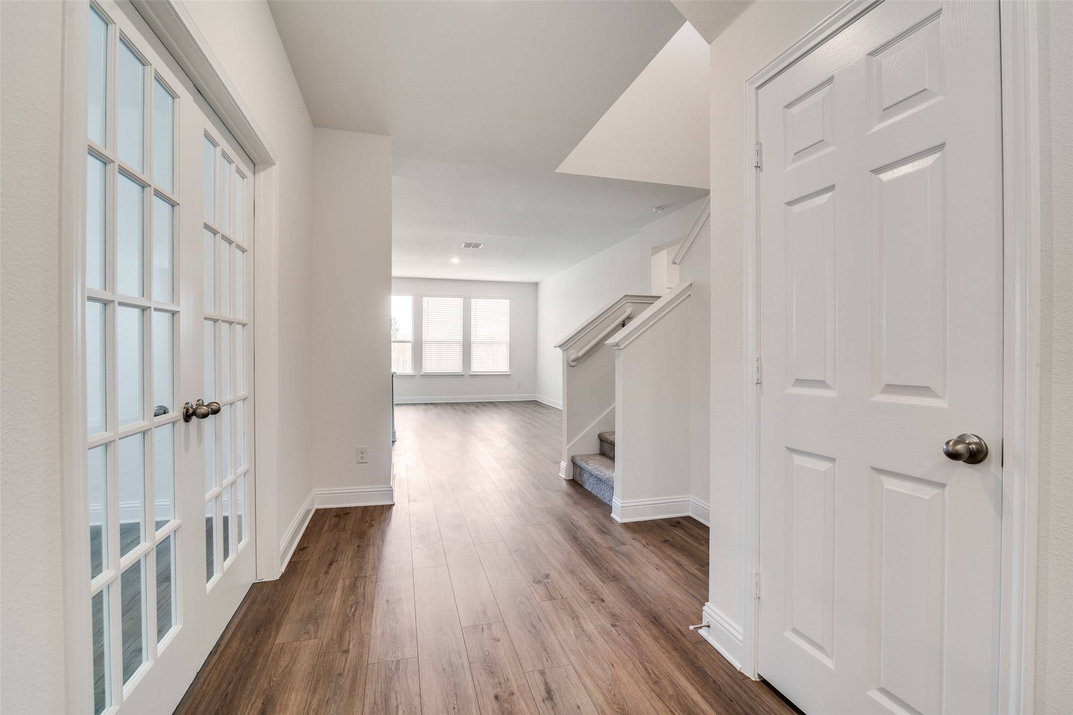 Seagoville, TX 75159,719 Saint Lawrence DR