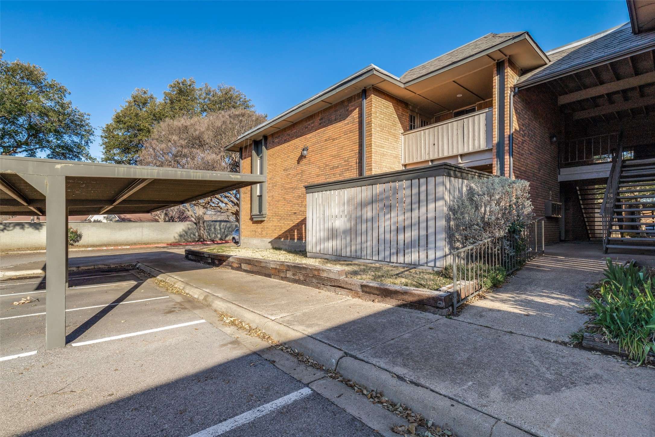 Farmers Branch, TX 75234,2803 Rio Branco ST #101J