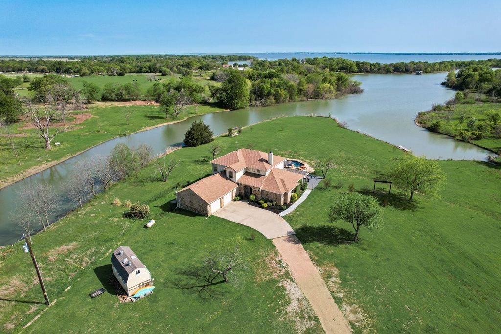 Kerens, TX 75144,12443 County Road 3321