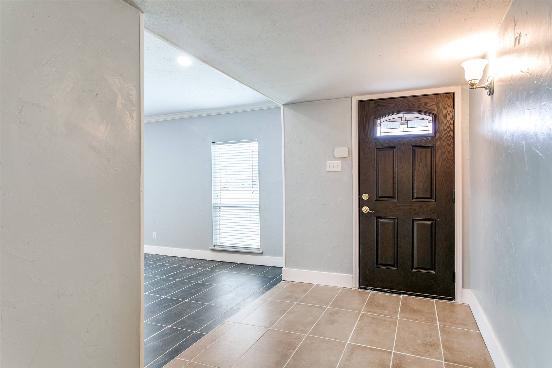 Carrollton, TX 75007,1832 Clear Creek LN