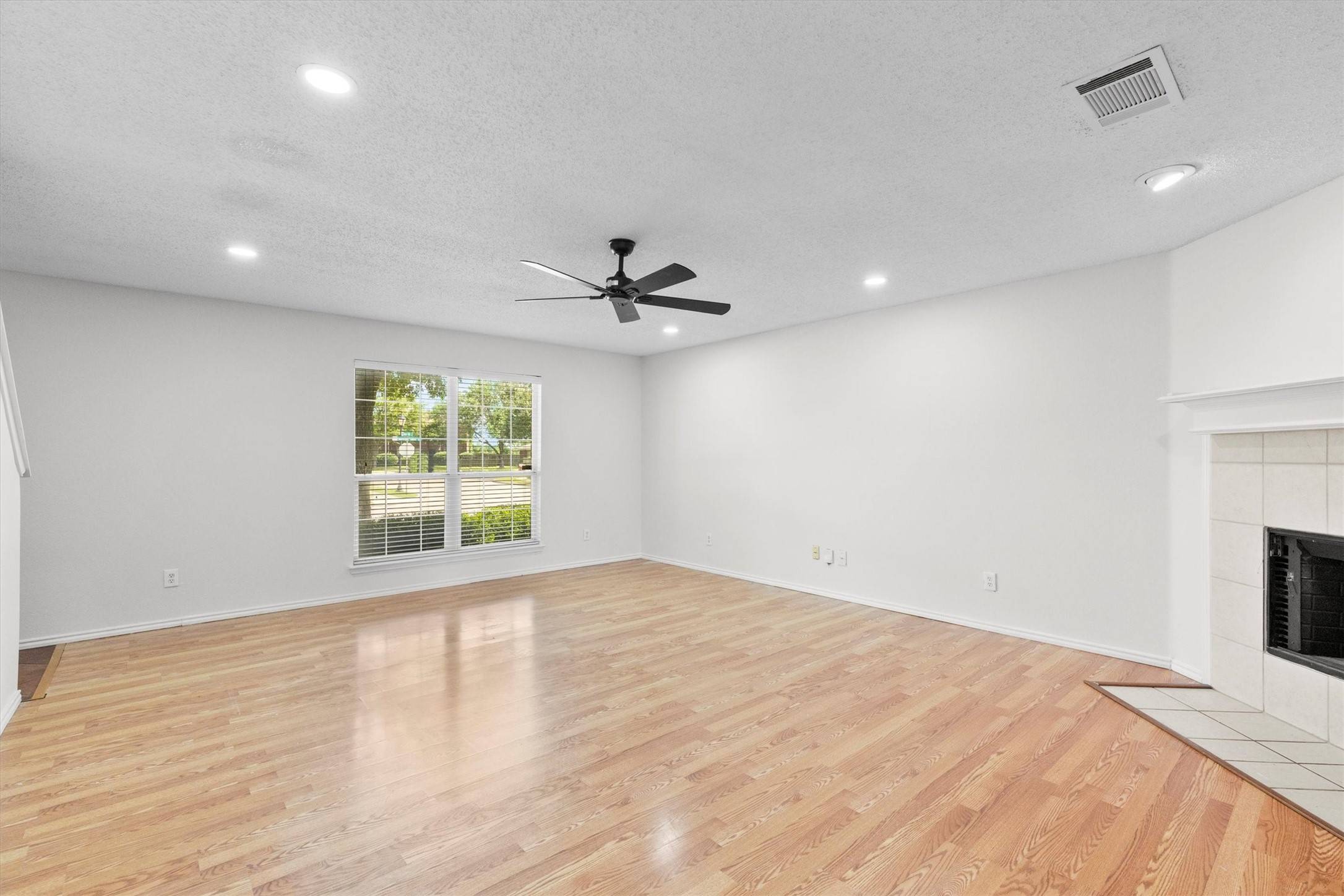 Allen, TX 75002,1800 Summer Glen CT