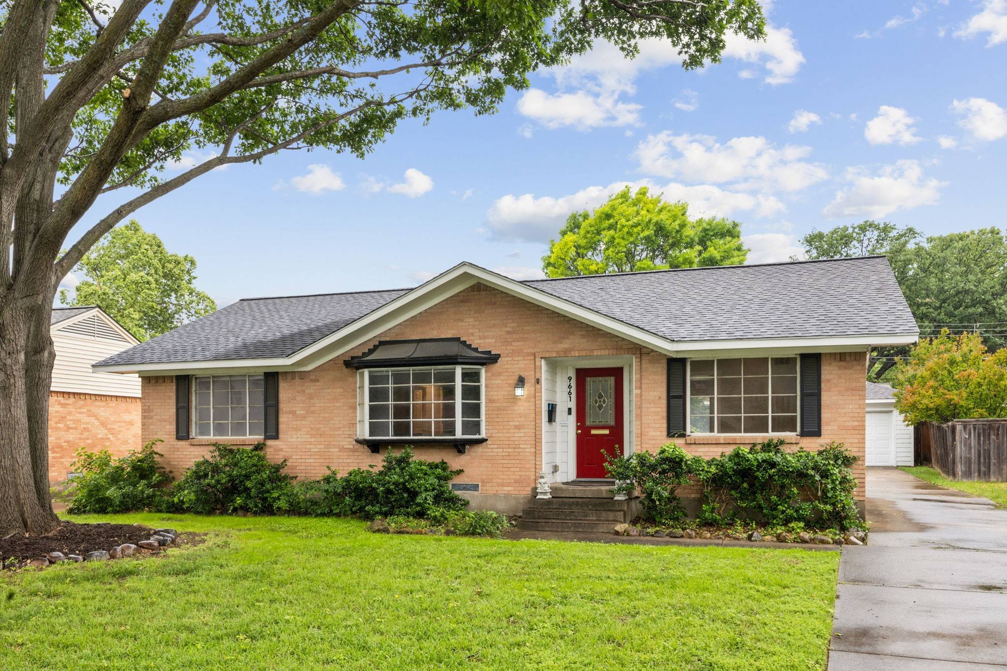 Dallas, TX 75238,9661 Lynbrook DR