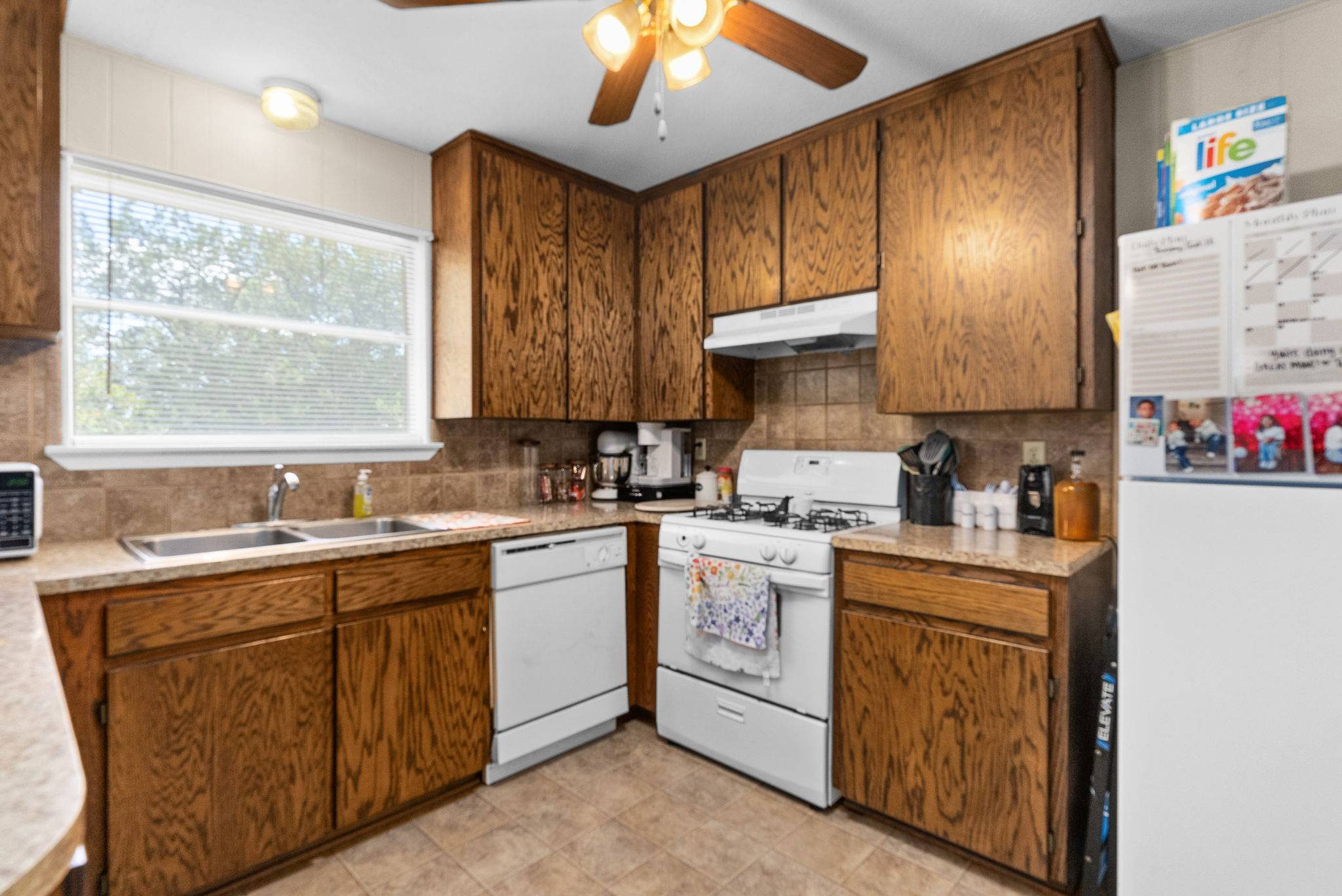 Lampasas, TX 76550,202 S S. Willis street
