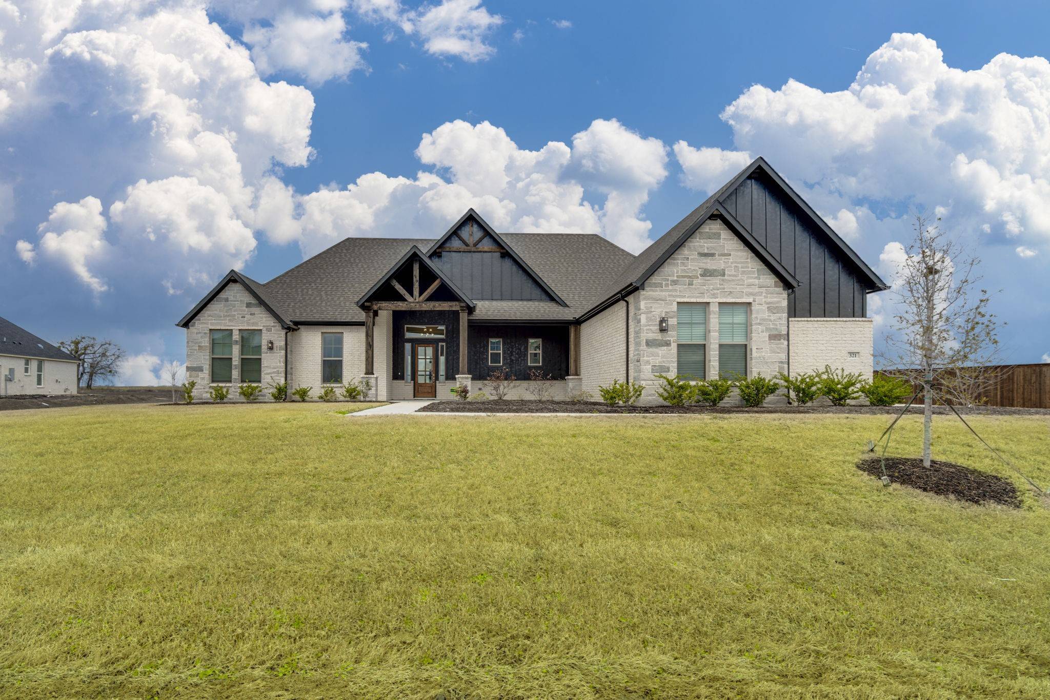 Waxahachie, TX 75165,321 Motega CT