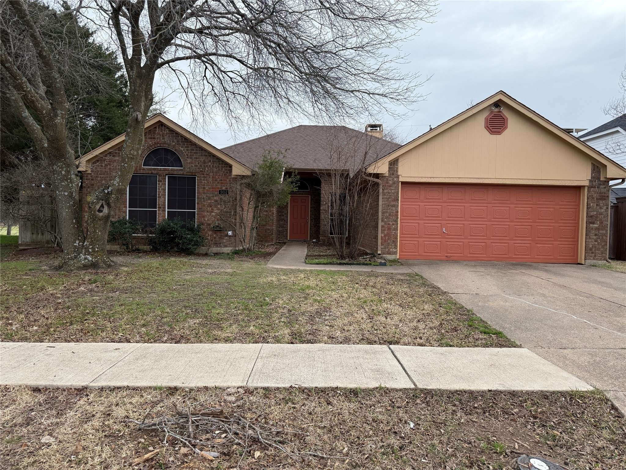 Mesquite, TX 75181,904 Creekside