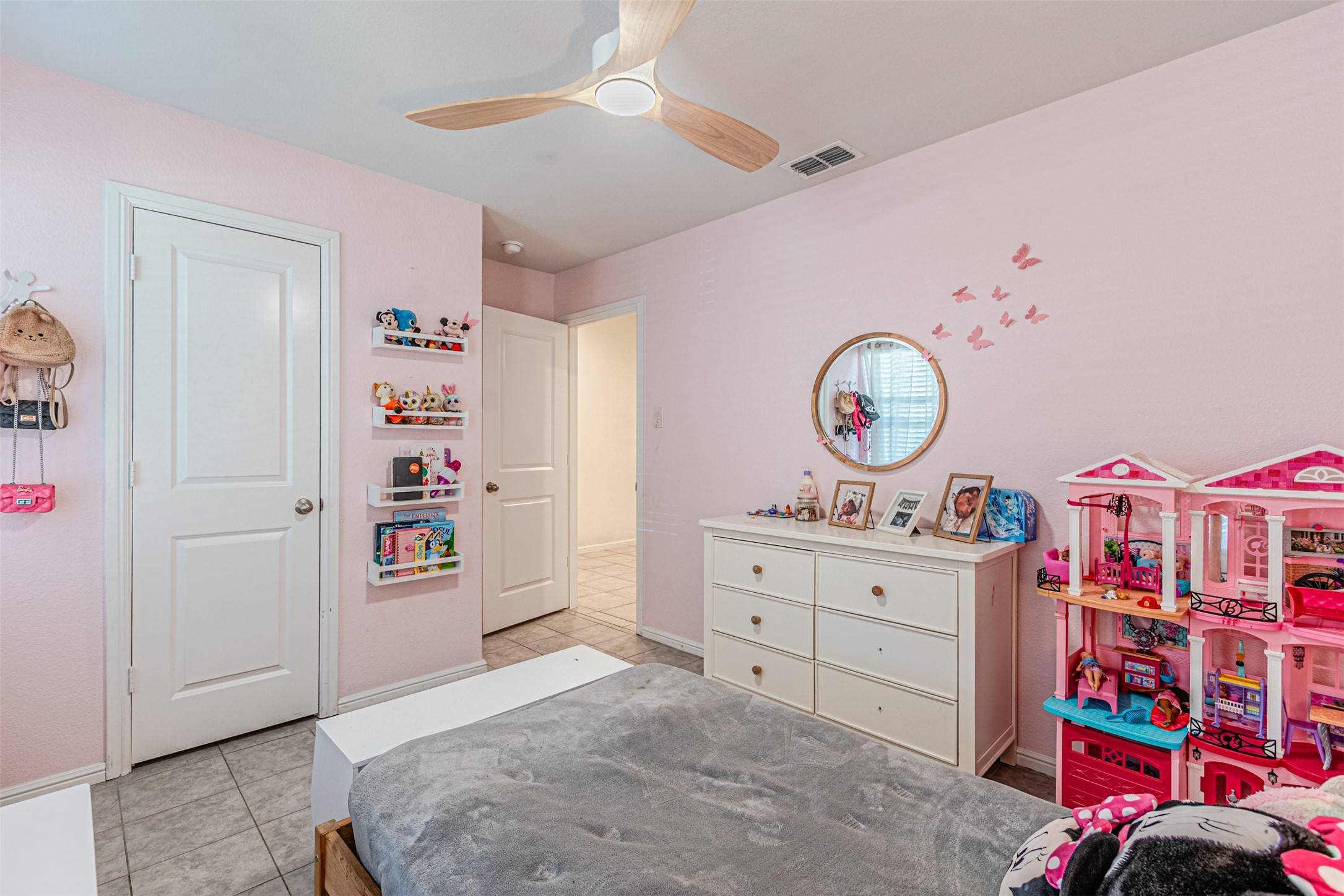 Justin, TX 76247,1133 Loomis TRL