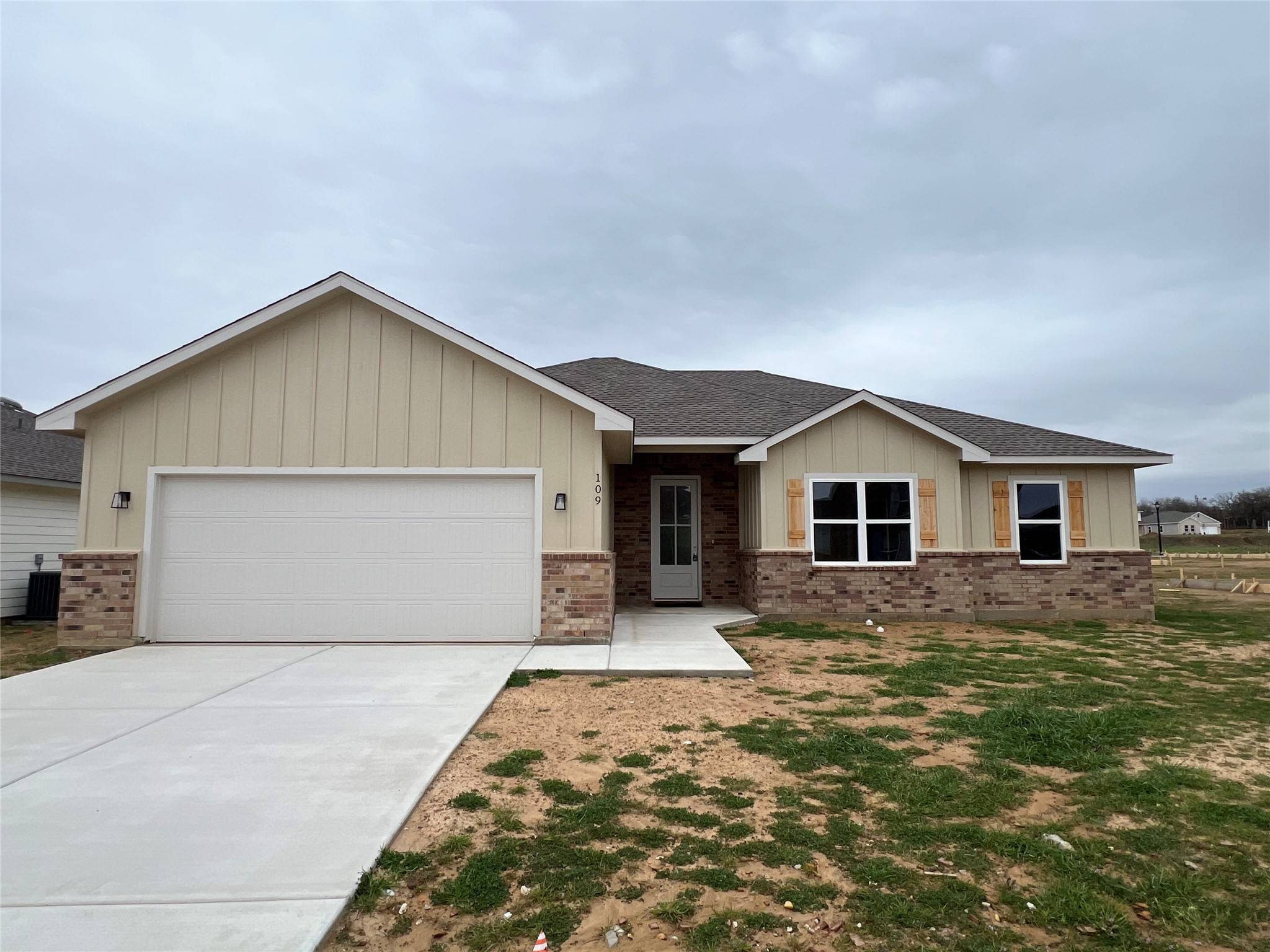 Cleburne, TX 76031,109 Cooper DR