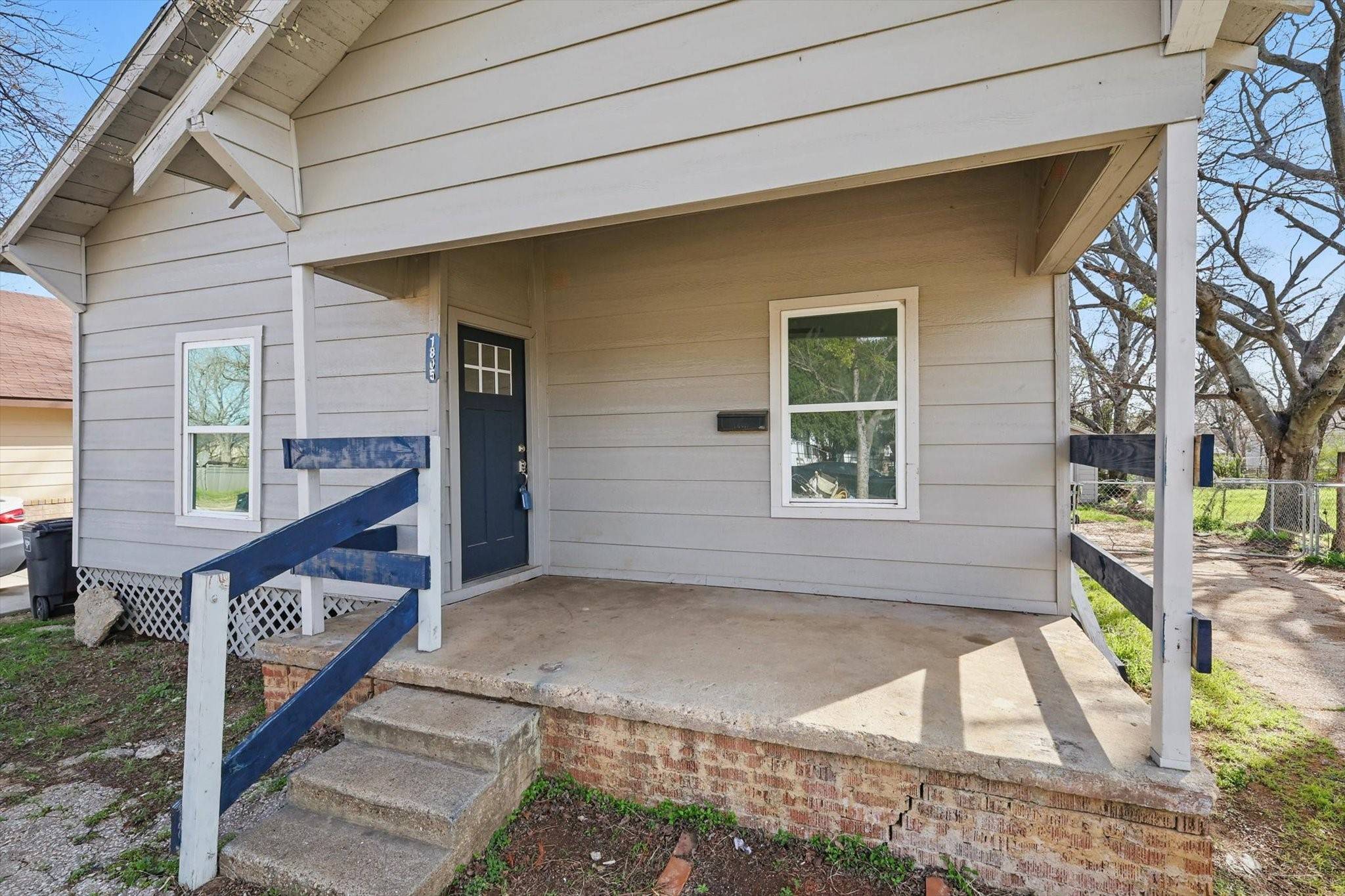 Fort Worth, TX 76104,1805 Daniel ST