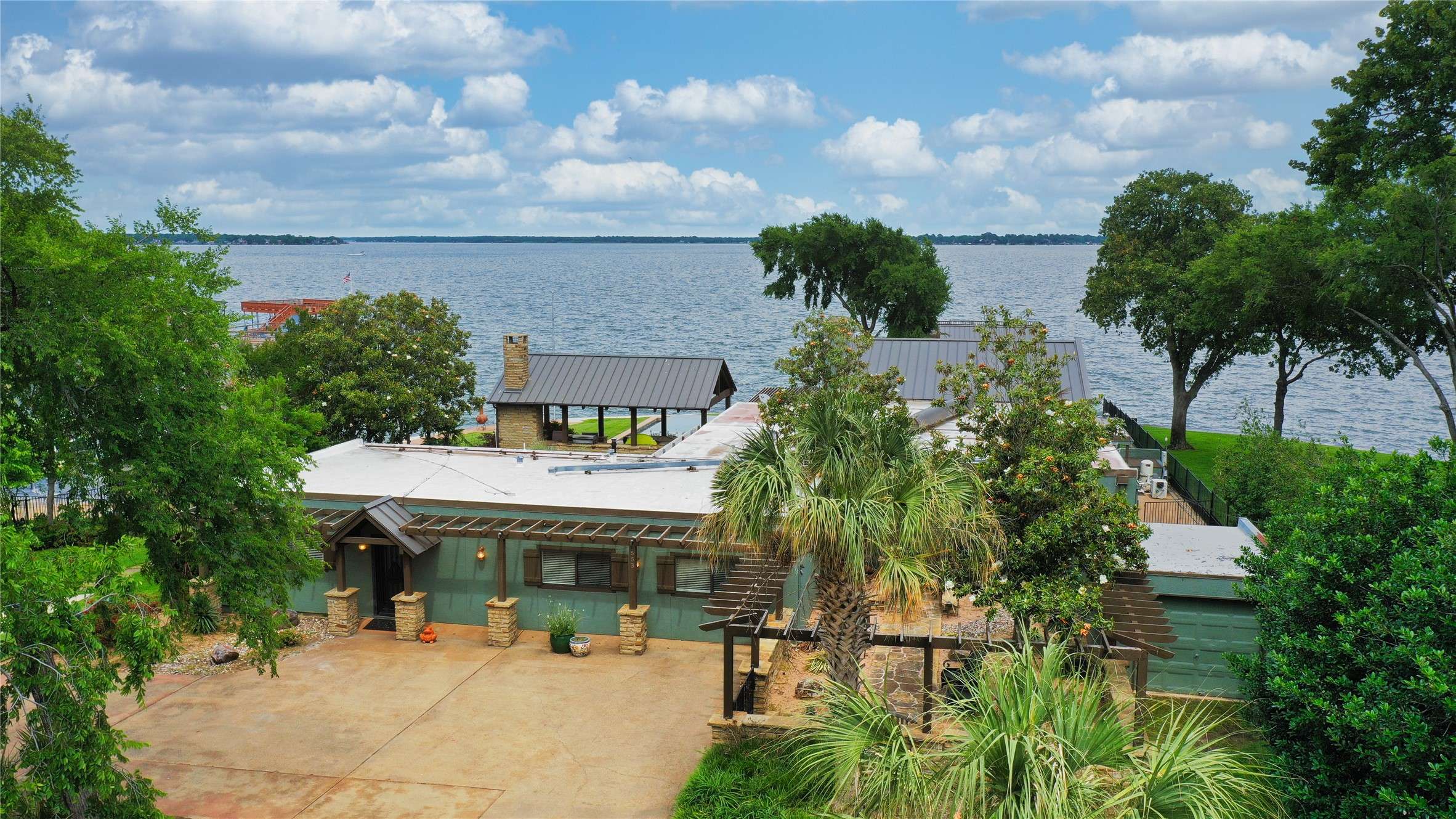 Trinidad, TX 75163,553 Arrowwood Beach RD