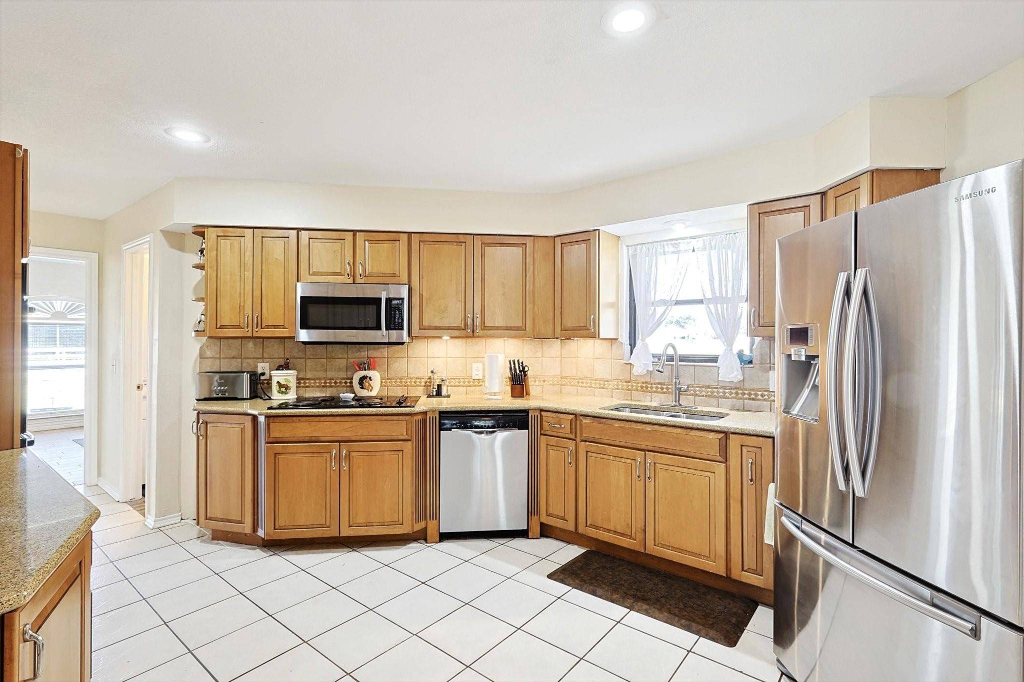 Lucas, TX 75098,720 Meadowbrook DR