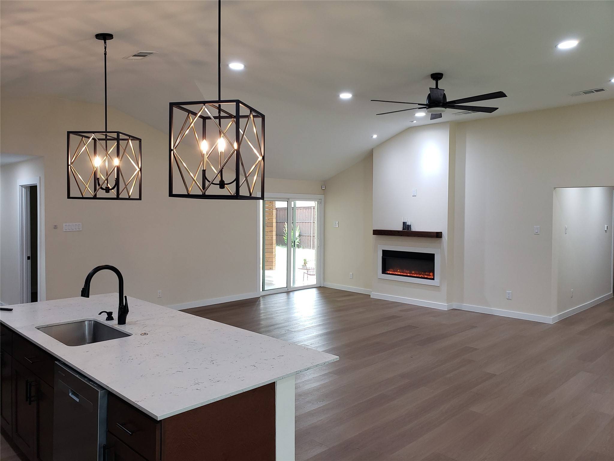 Dallas, TX 75227,4919 Chilton DR