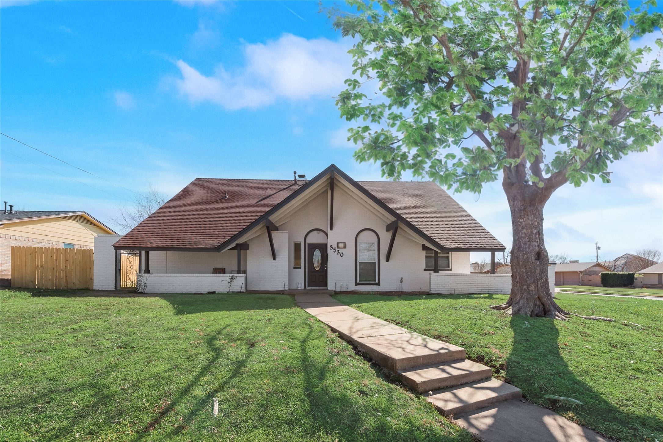 Irving, TX 75062,3530 Grande Bulevar