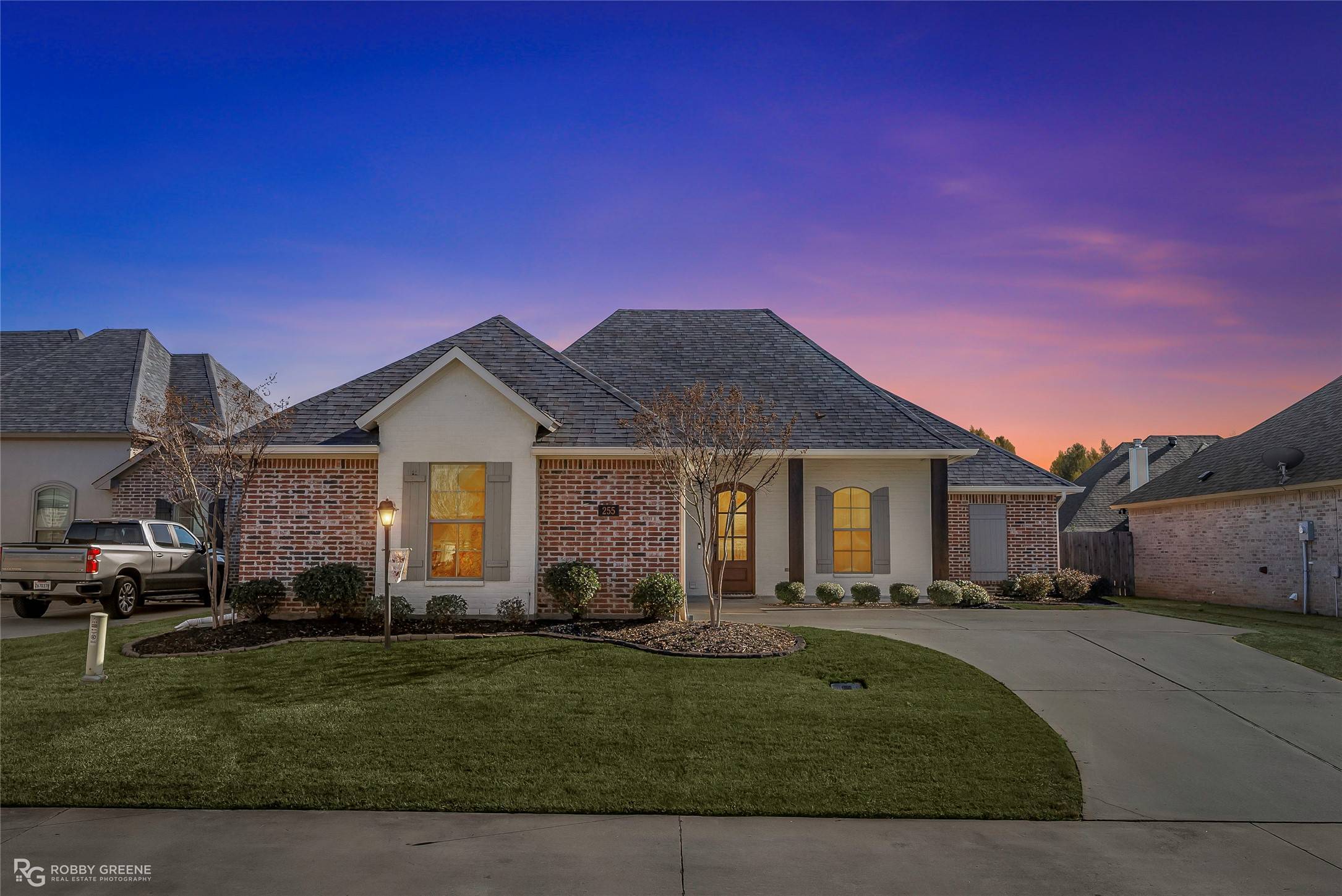 Shreveport, LA 71106,255 Acadiana Creek DR