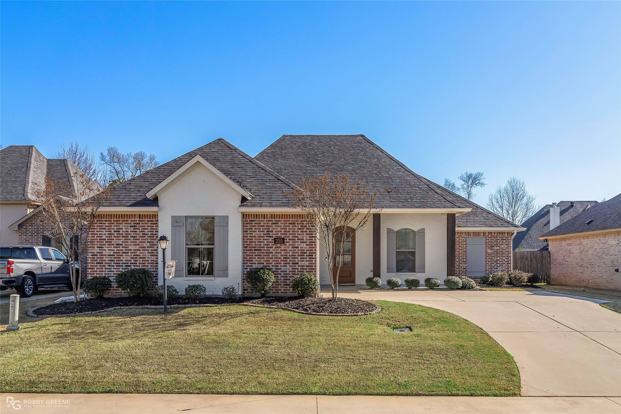 Shreveport, LA 71106,255 Acadiana Creek DR